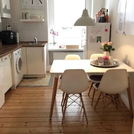 2 Altbau - Ferienwohnung Apartment